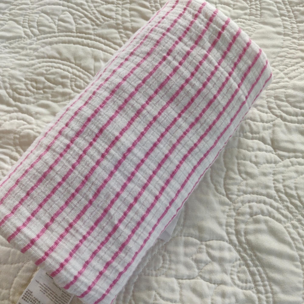 New! Aden + anais Single Essentials Muslin Swaddle